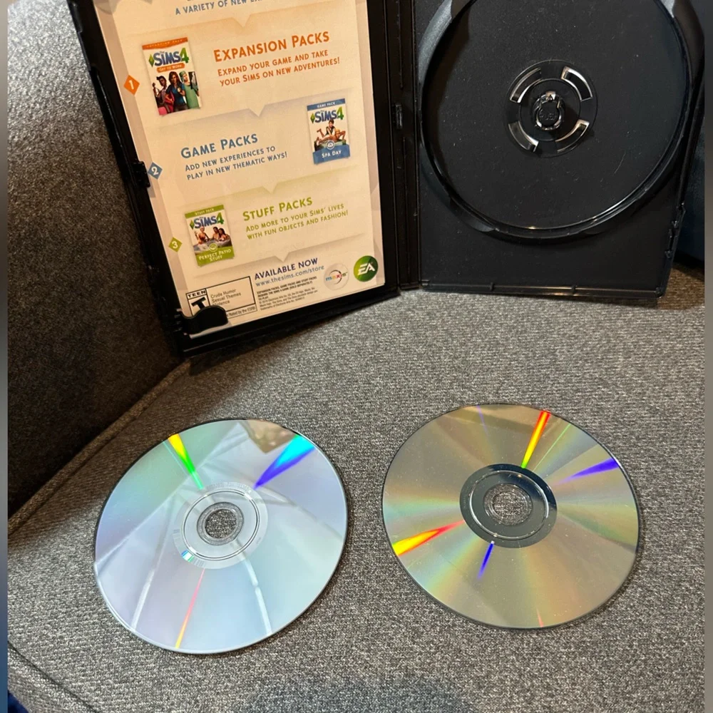 The Sims 4 (PC/MAC) DVD (Includes Manual)